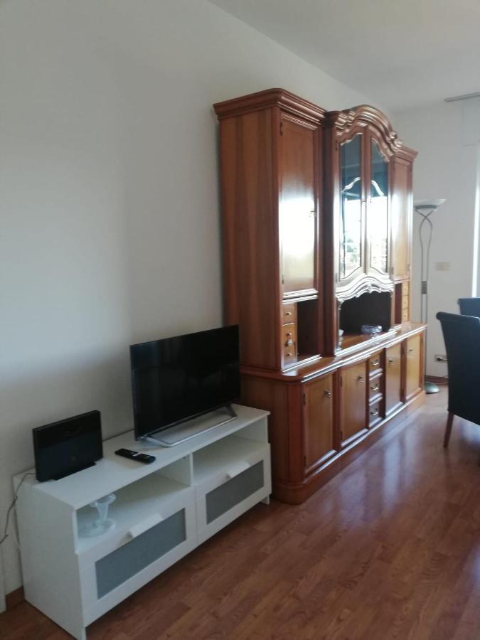 Nino E Issi Apartment Trieste Exteriör bild